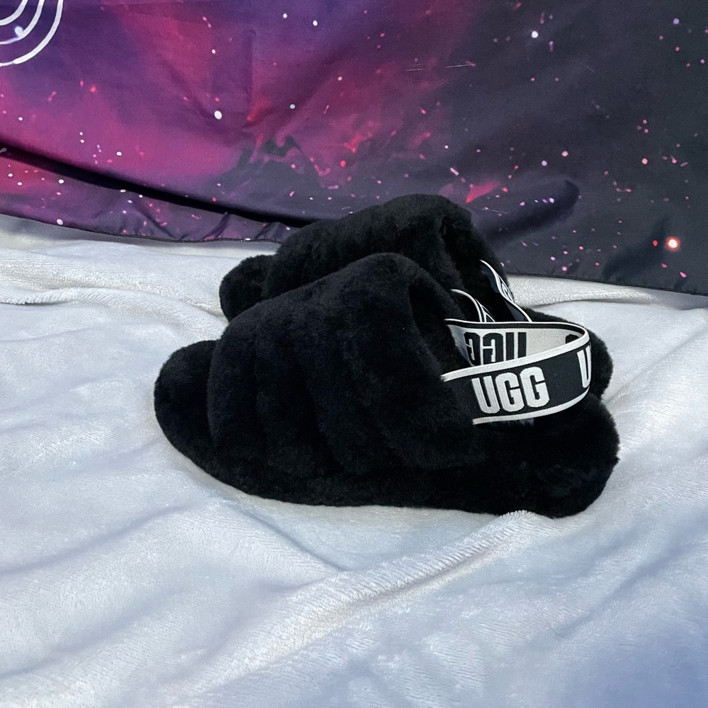 UGG fluffy slippers